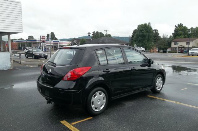 2007 Nissan Versa E43