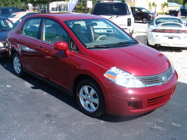 2007 Nissan Versa 1500 SLE 4WD