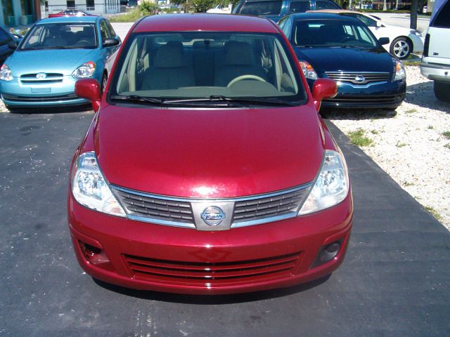 2007 Nissan Versa 1500 SLE 4WD