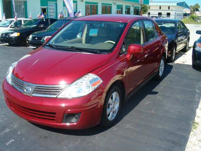 2007 Nissan Versa 1500 SLE 4WD