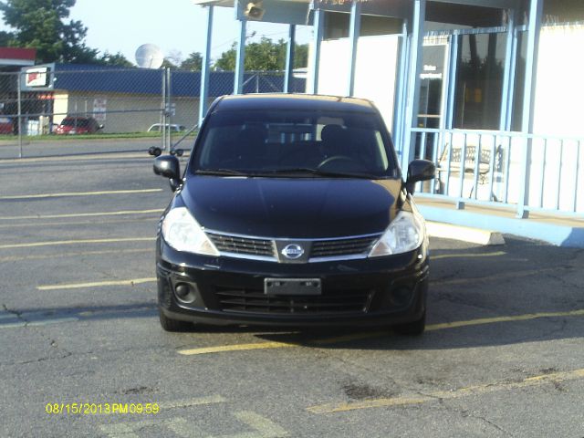 2007 Nissan Versa E43