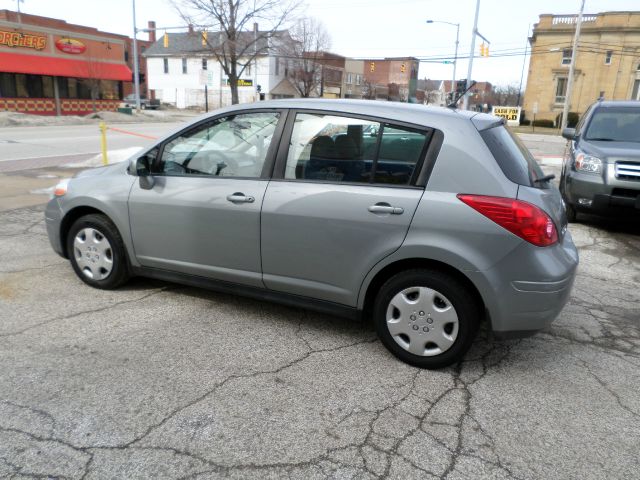 2008 Nissan Versa E43