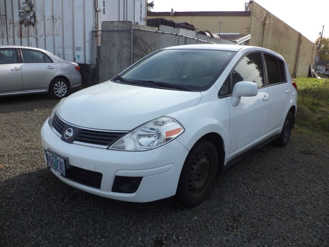 2008 Nissan Versa E43