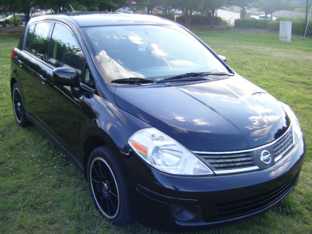 2008 Nissan Versa Limited Access Cab 4WD