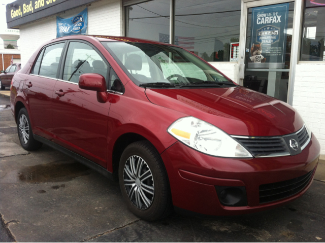 2008 Nissan Versa 1500 SLE 4WD