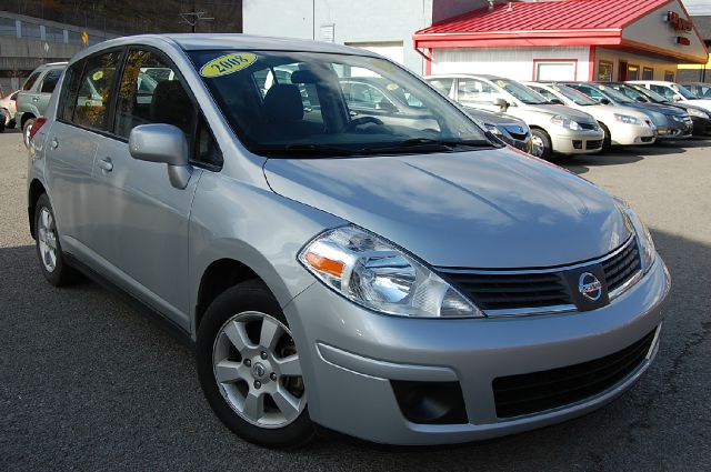 2008 Nissan Versa Limited Access Cab 4WD