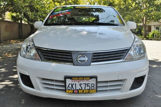 2008 Nissan Versa E43