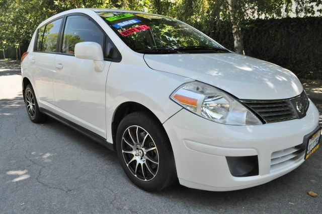 2008 Nissan Versa E43