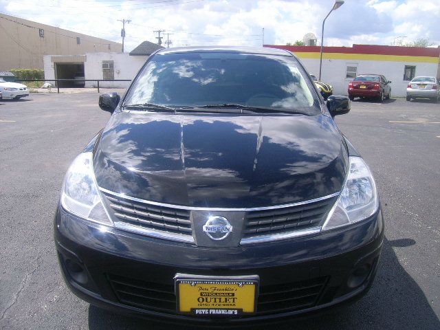 2008 Nissan Versa Limited Access Cab 4WD