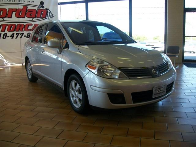 2008 Nissan Versa Unknown