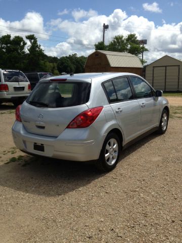 2008 Nissan Versa Limited Access Cab 4WD