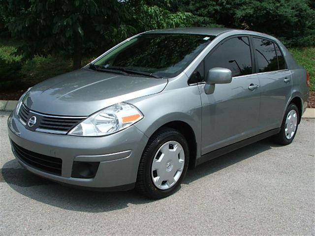 2008 Nissan Versa 15