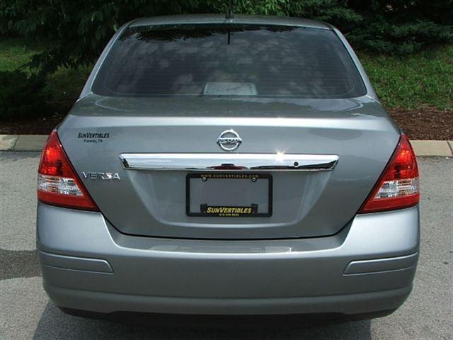 2008 Nissan Versa 15