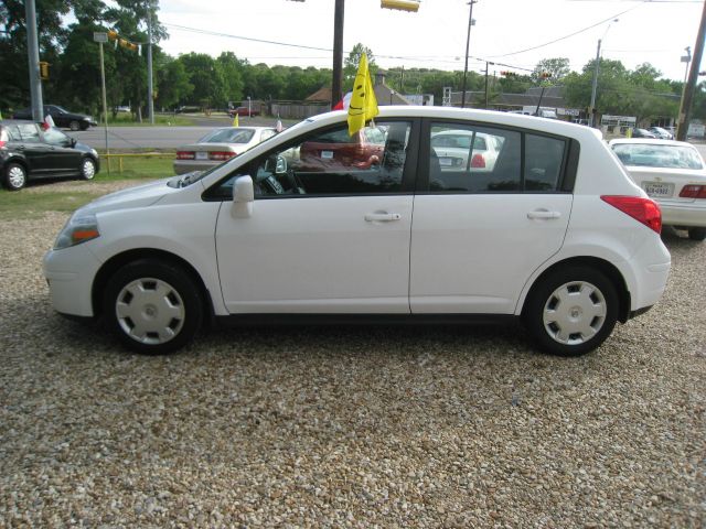 2008 Nissan Versa XR