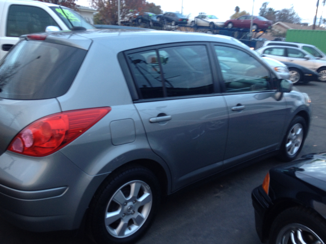 2008 Nissan Versa Limited Access Cab 4WD