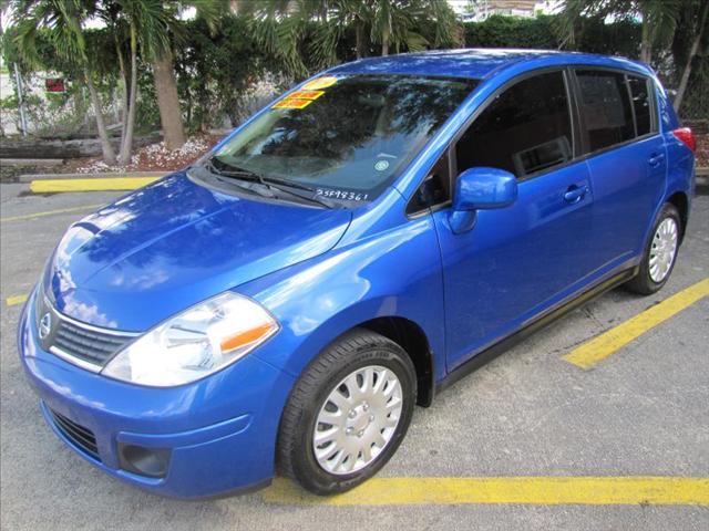 2009 Nissan Versa Passenger Sport Minivan 4D