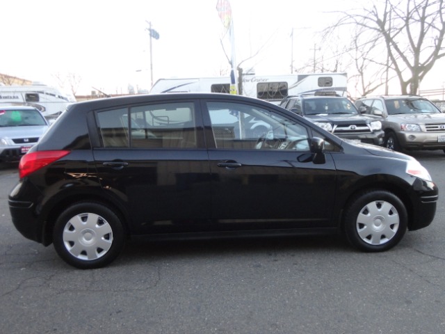 2009 Nissan Versa Carrera C4S