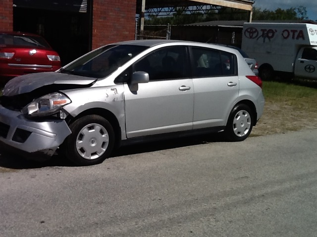 2009 Nissan Versa Carrera C4S