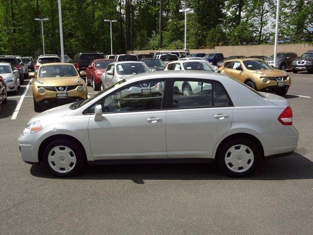 2009 Nissan Versa E43