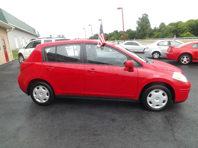 2009 Nissan Versa Carrera C4S