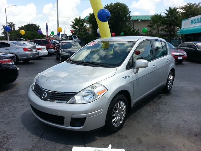 2009 Nissan Versa Carrera C4S