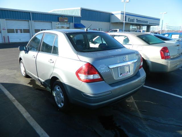 2009 Nissan Versa E43