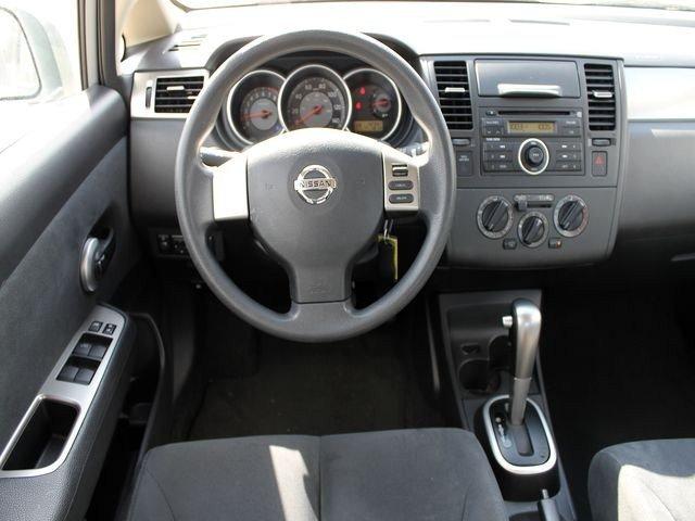 2009 Nissan Versa E43