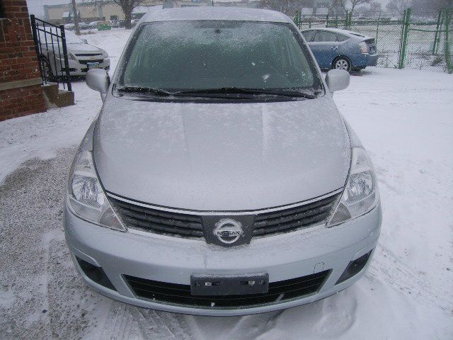 2009 Nissan Versa Carrera C4S