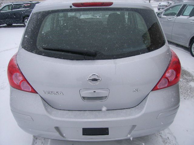 2009 Nissan Versa Carrera C4S