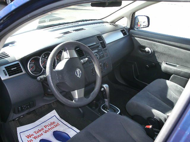 2009 Nissan Versa Carrera C4S