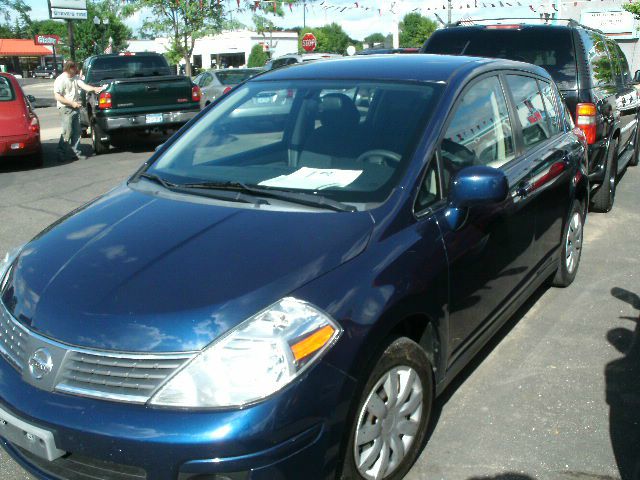 2009 Nissan Versa Carrera C4S