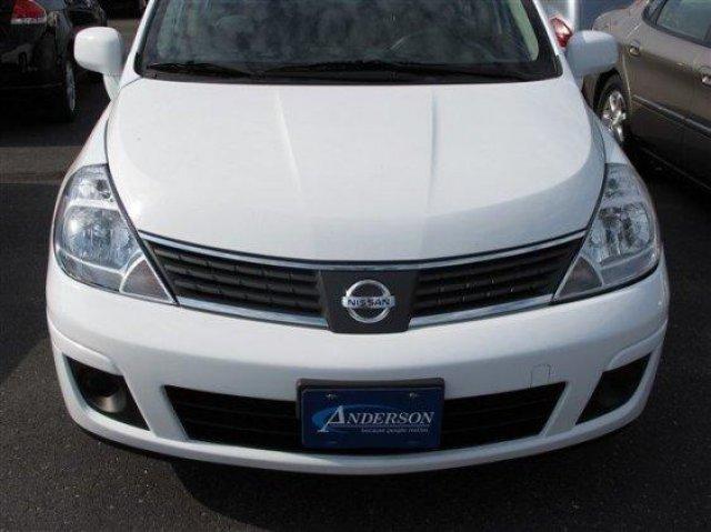 2009 Nissan Versa Unknown