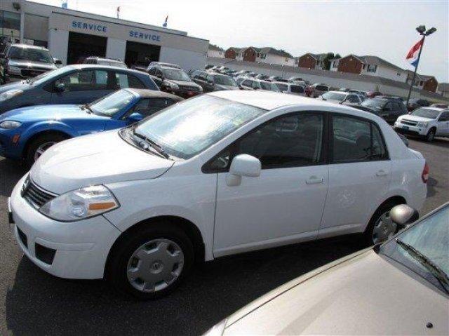 2009 Nissan Versa Unknown