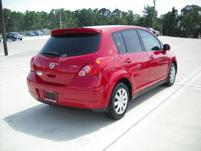 2009 Nissan Versa Carrera C4S