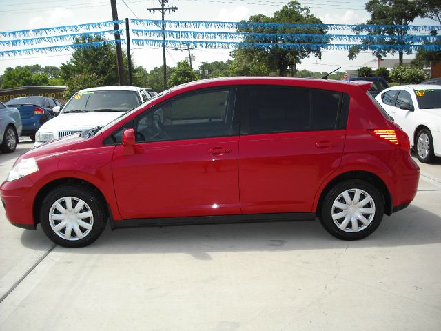 2009 Nissan Versa Carrera C4S