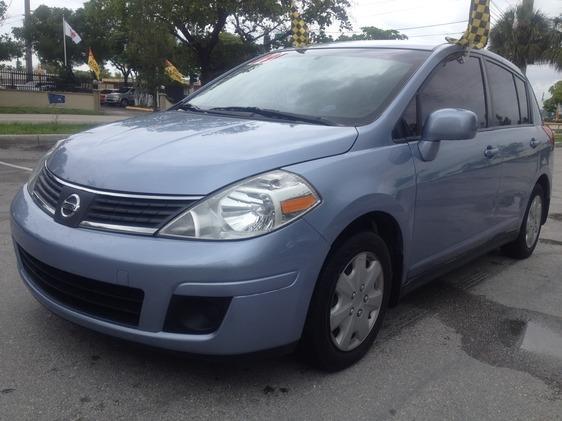 2009 Nissan Versa Carrera C4S