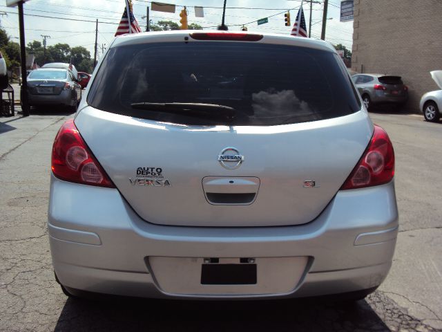 2009 Nissan Versa Sportxcab Crew Cab