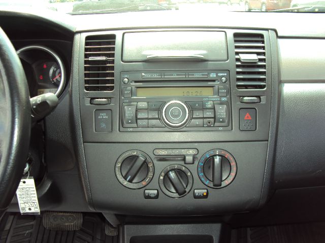 2009 Nissan Versa Sportxcab Crew Cab