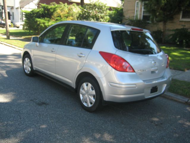 2009 Nissan Versa Carrera C4S