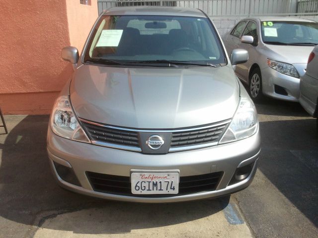 2009 Nissan Versa Carrera C4S