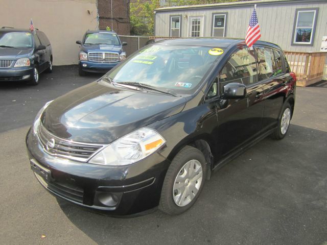 2010 Nissan Versa Carrera C4S