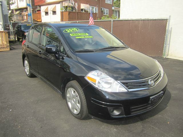 2010 Nissan Versa Carrera C4S