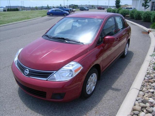 2010 Nissan Versa E43