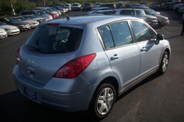 2010 Nissan Versa Carrera C4S