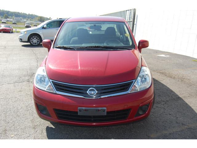 2010 Nissan Versa Limited Access Cab 4WD