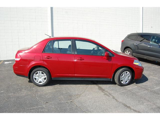 2010 Nissan Versa Limited Access Cab 4WD