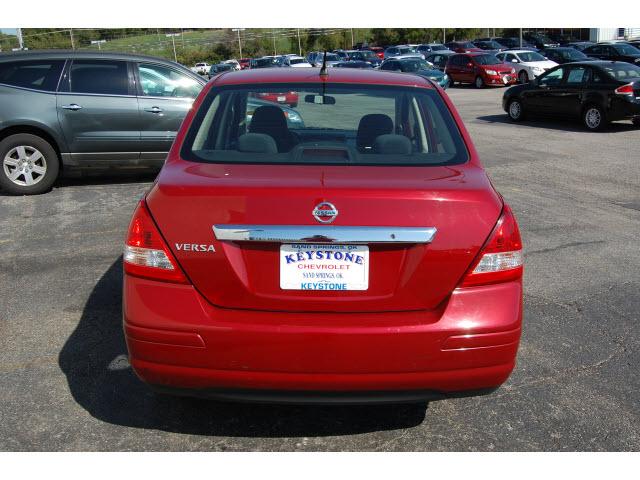 2010 Nissan Versa Limited Access Cab 4WD