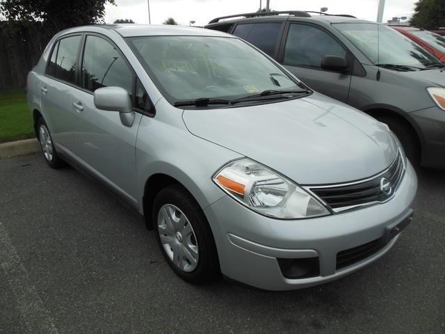 2010 Nissan Versa E43