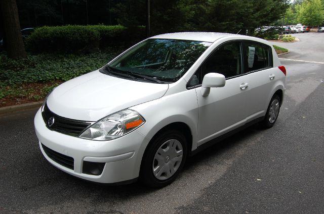 2010 Nissan Versa Carrera C4S