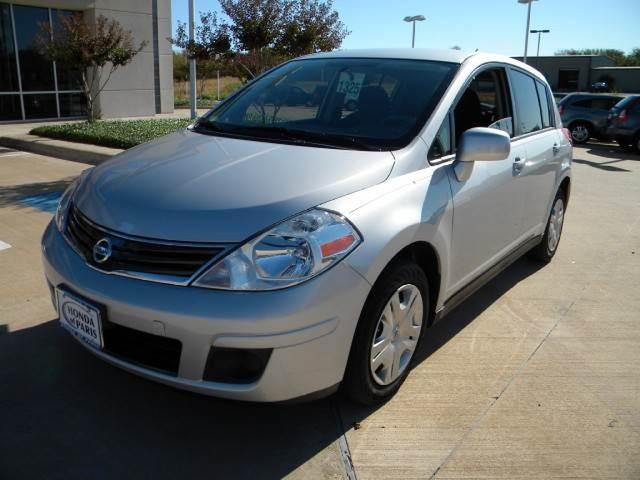 2010 Nissan Versa E43